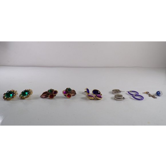 Fashion Jewelry Earrings Lot - 5 Pairs, 2 Single: Gold Tone Swirl, Hoop, Costume - Picture 1 of 11